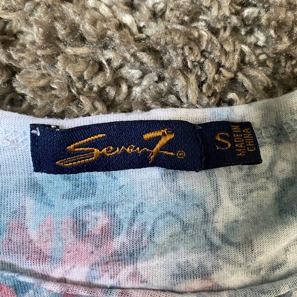 2000’s Patterned Long Sleeve Shirt - Picture 3 of 4